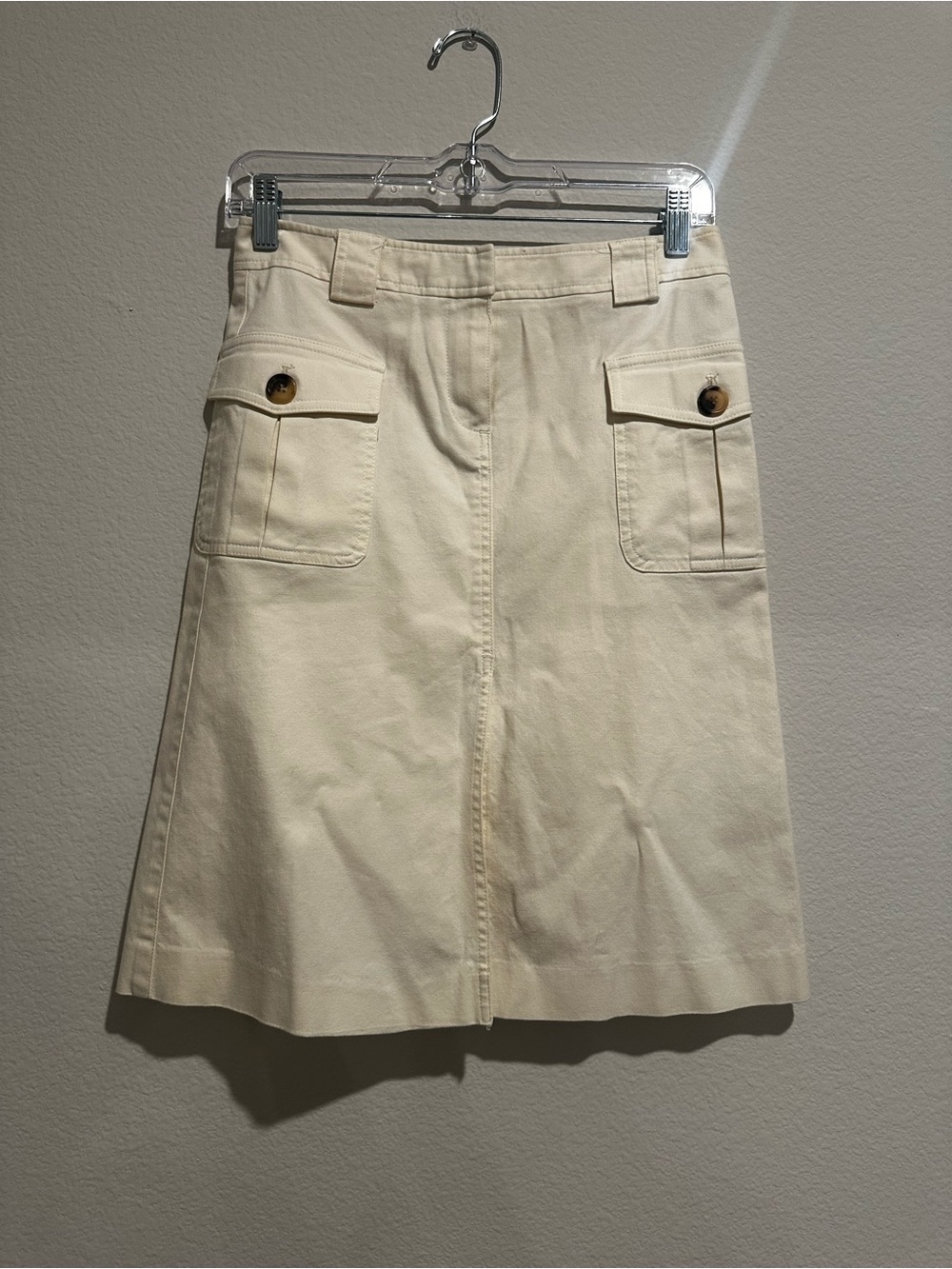 Theory Cream A-Line Skirt with Buttoned Front Pockets